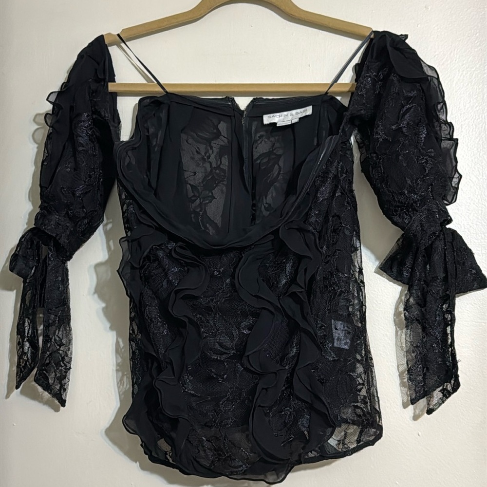 Vintage SACHIN & BABI lace off the shoulder top